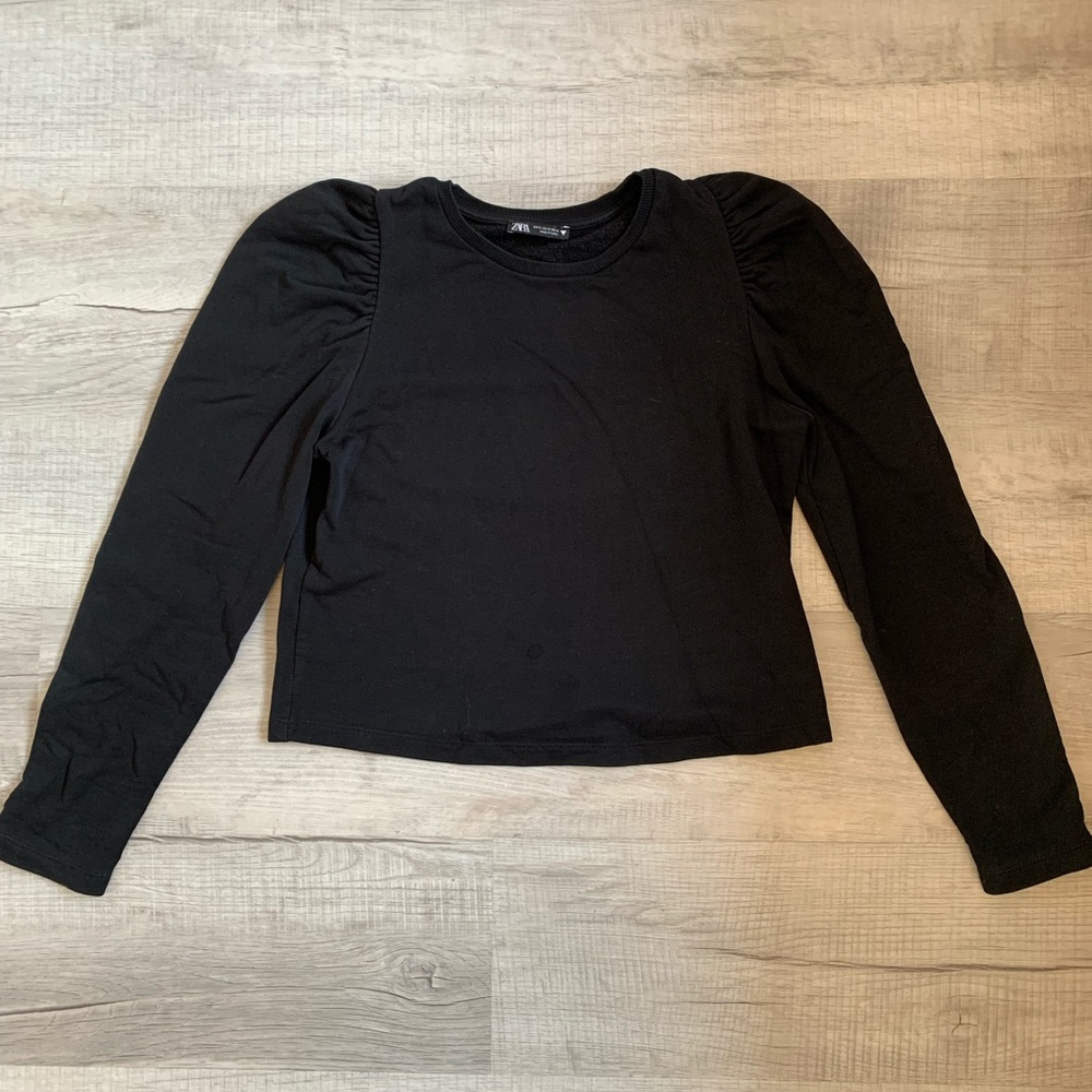 Women’s Zara black sweater